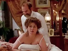 MILF અને તેની સોનેરી પુત્રી ચરબી મોટા ટોટી સેકસ કેમ કરાય ચૂસીને
